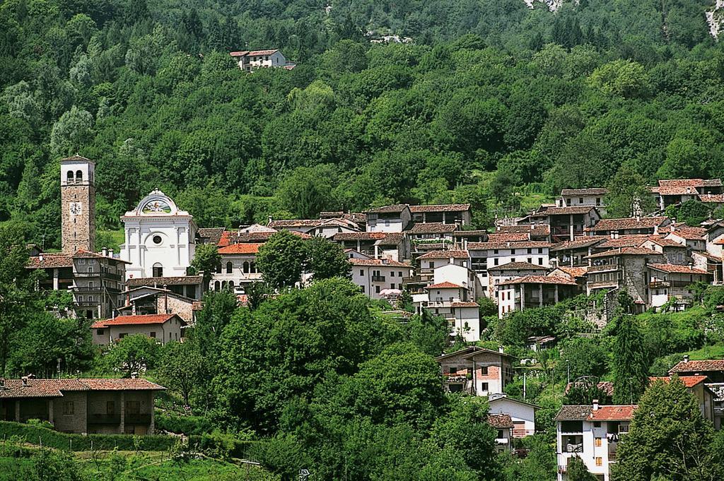 Affittacamere Nonna Leni Frisanco Экстерьер фото